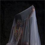 Evi au voile blanc II