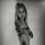 nude