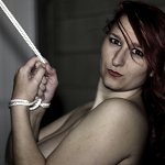 bondage nue